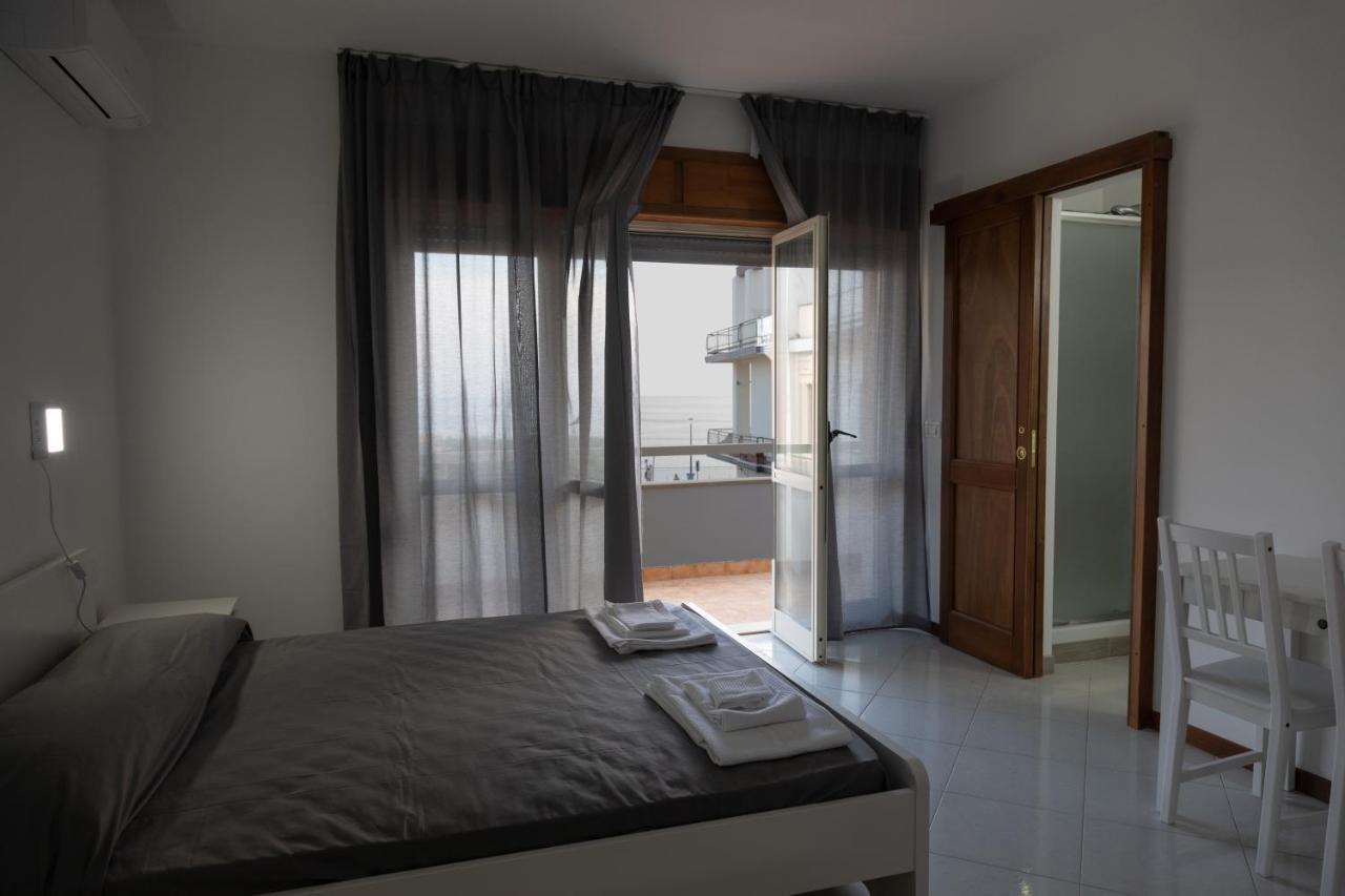 B&B Lungomare Diamante Luaran gambar